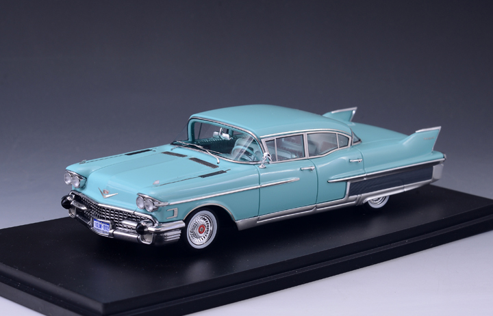 GLM122002  Cadillac Fleetwood 60 Special 1958 Turquoise A.jpg