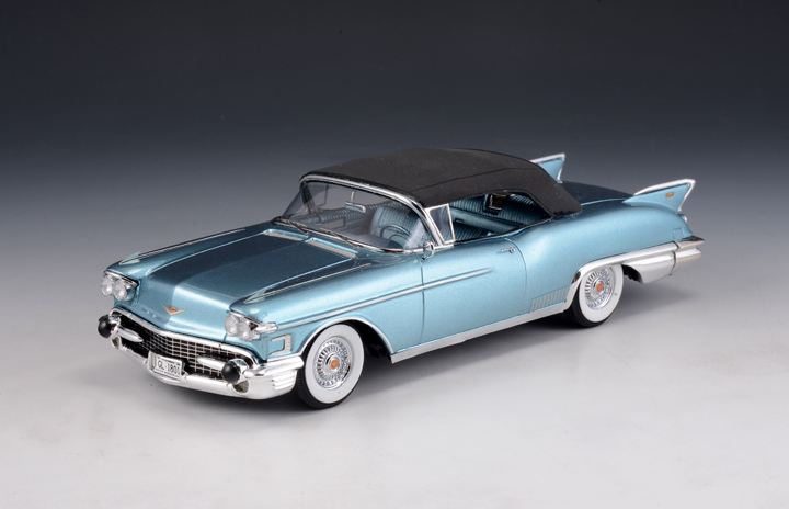 1958 Cadillac Eldorado Biarritz Blue.jpg
