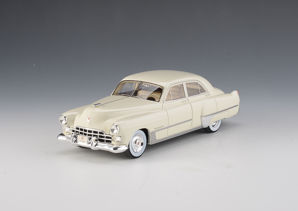 1/43 Cadillac Series 62 Sedan 4-Door 1948 White