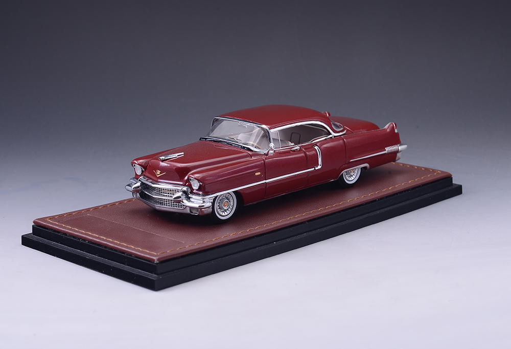 1/43 1956 Cadillac Fleetwood Sixty Special Red