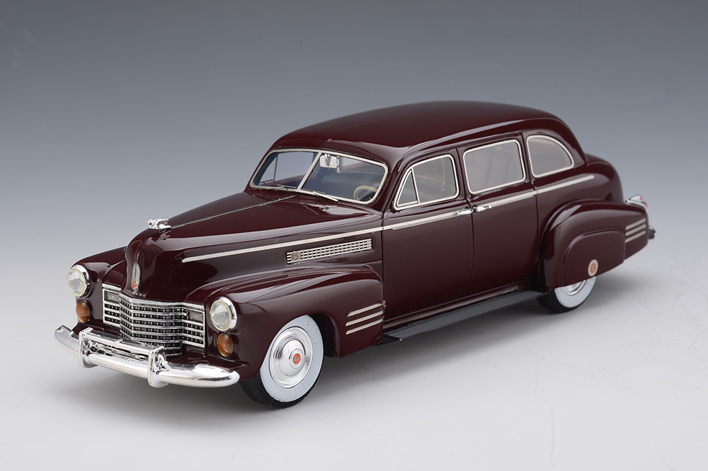 1/43 Cadillac Series 75 Limousine 1941 Brown