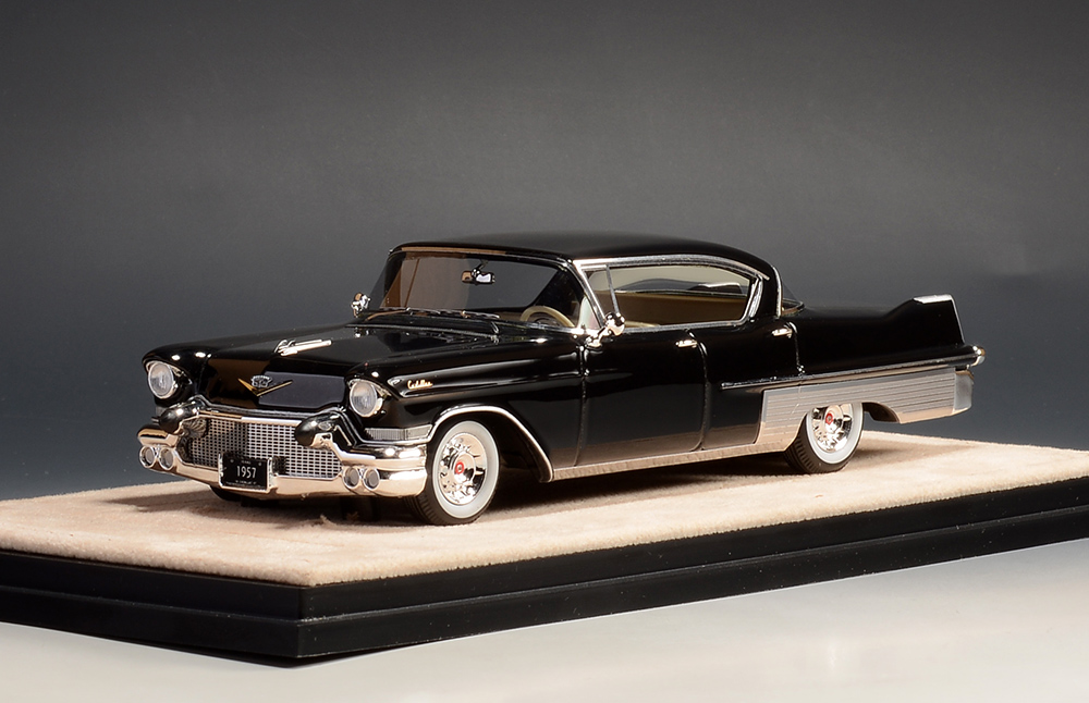 CADILLAC Sixty Special 1964 Nero Modello Statico STAMP Models Scala 1:43 STM64201