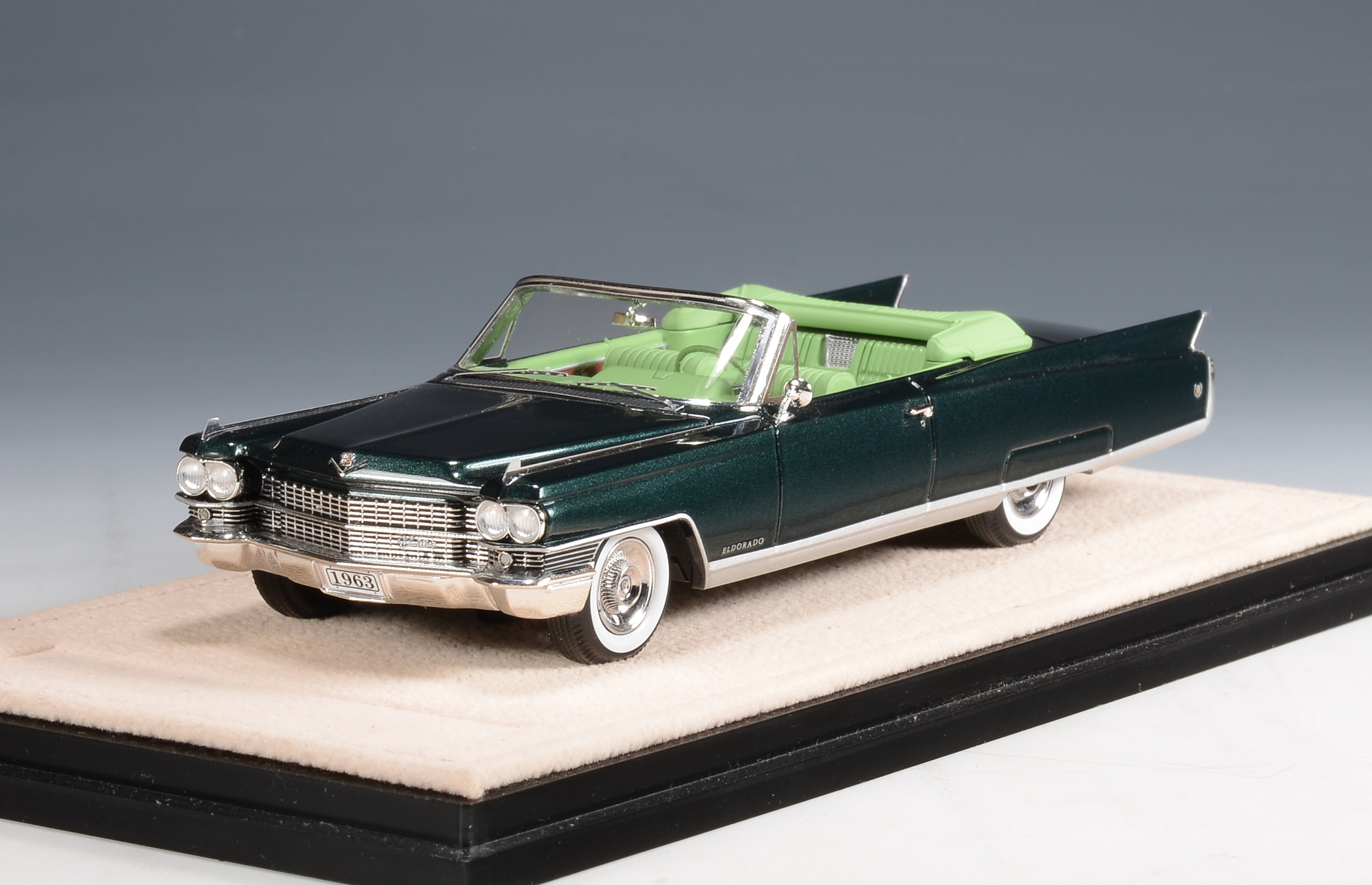 1/43 STM63001 1963 Cadillac Eldorado Biarritz Open roof Brewster Green Metallic