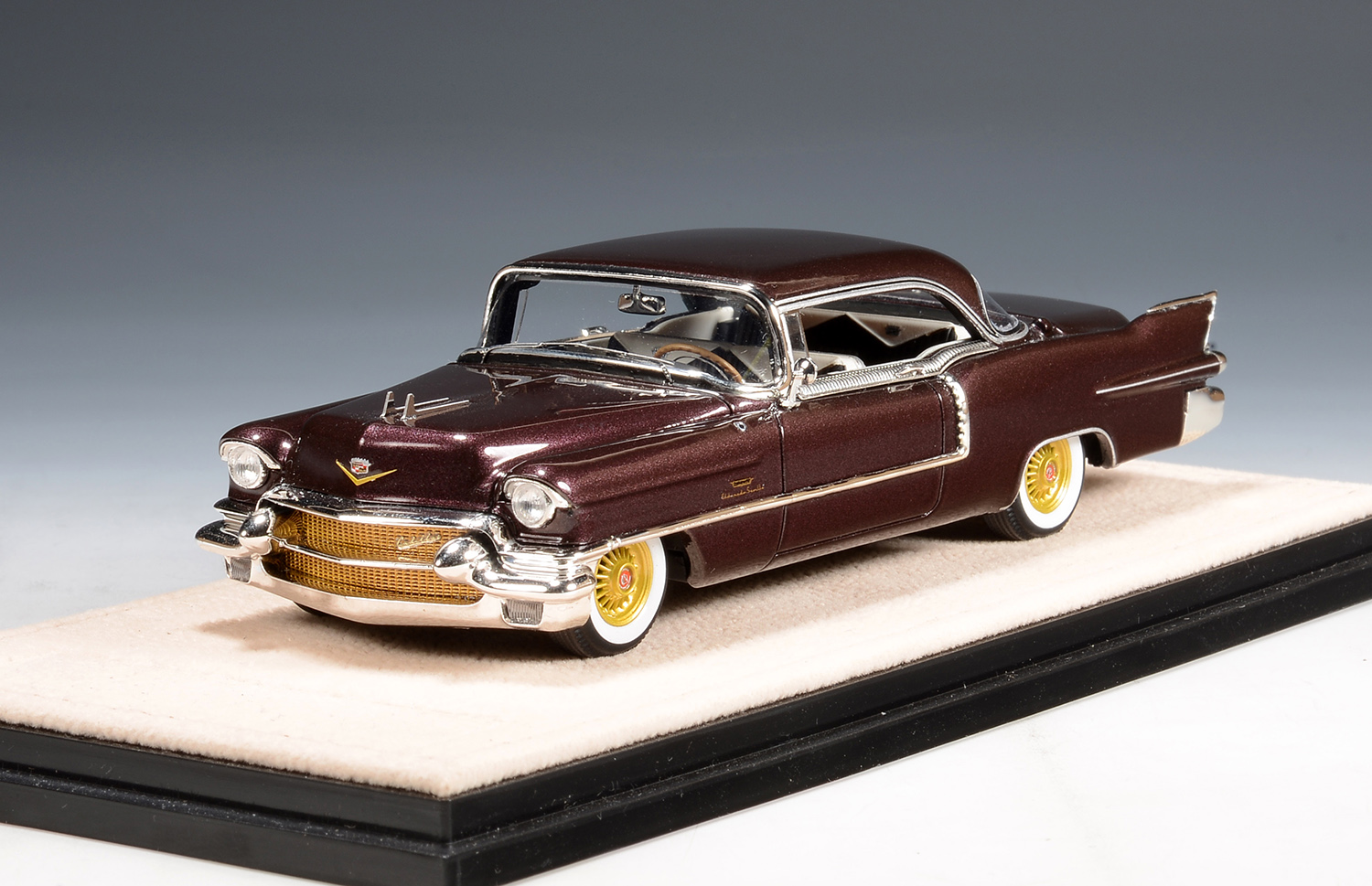 1/43 STM56001 1956 Cadillac Eldorado Seville Chantilly Maroon Metallic