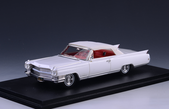 1/43 Cadillac Eldorado Convertible Closed Top 1964 White