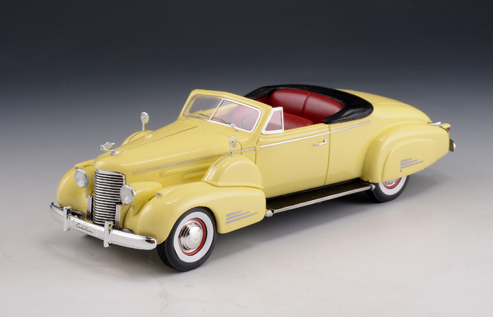 1/43 Cadillac V16 Convertible Open Roof 1938 Cream