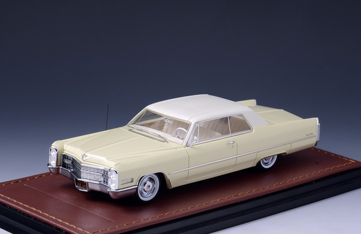 1/43 Cadillac Coupe de Ville 1966 Cream