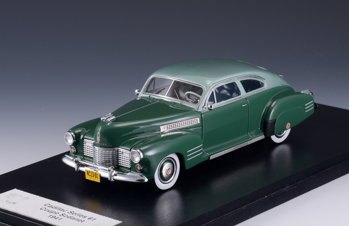 1/43 Cadillac Series-61 Coupe Sedanet 1941 2 Tone Green
