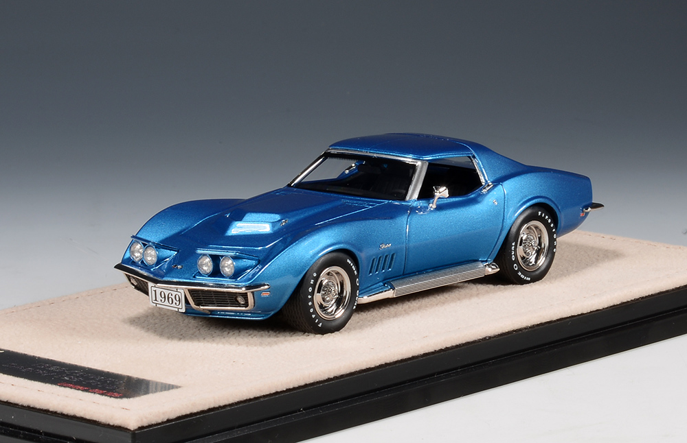 1/43 STM690002 1969 Chevrolet Corvette L88 Coupe Open Headlight/Closed Roof Lemans Blue Metallic