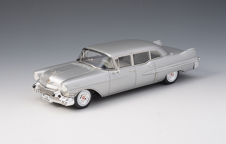 1/43 1957 Cadillac Fleetwood 75 Limousine Silver