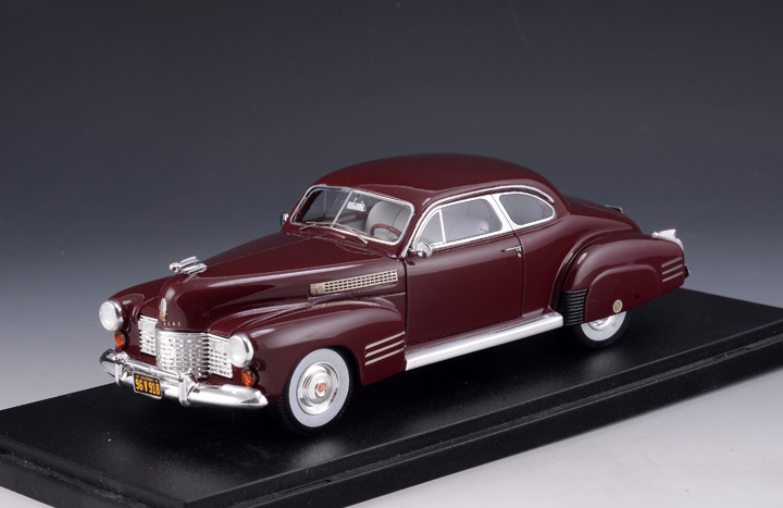 1/43 Cadillac Series 62 Coupe 1941 Bordeaux