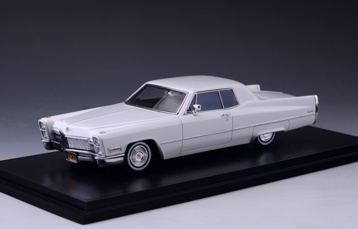 1/43 1968 Cadillac Coupe de Ville  White